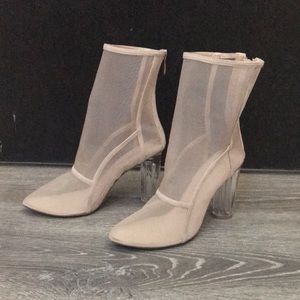 NeverWorn us 6 BooHoo Nude mesh bootie with Clear block Heel